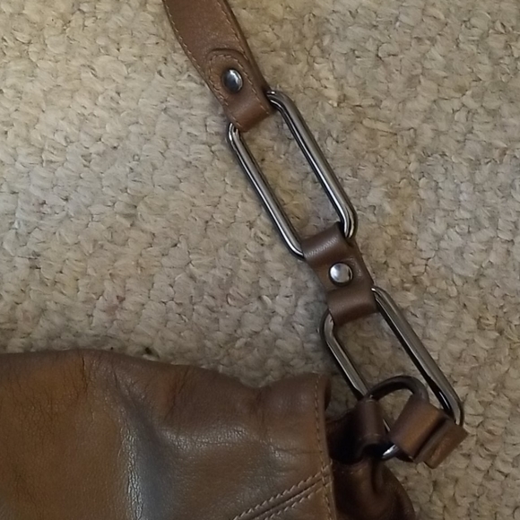 Kenneth Cole Reaction Handbag - Picture 3 of 8